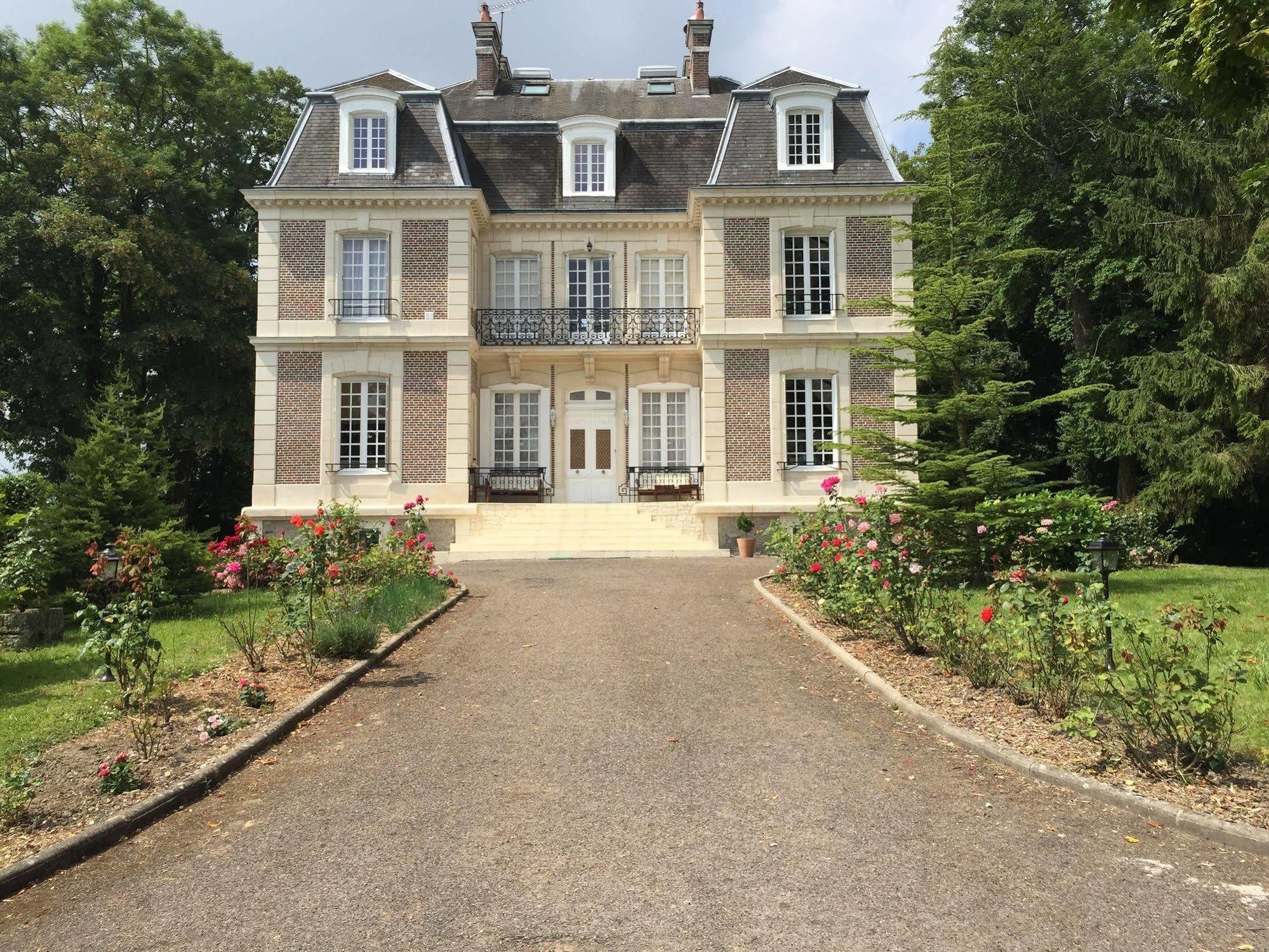 Chateau D'Avesnes - Le Castelet Exterior photo
